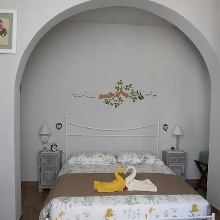 La Casa Di Alessio ベッド・アンド・ブレックファスト レッチェ