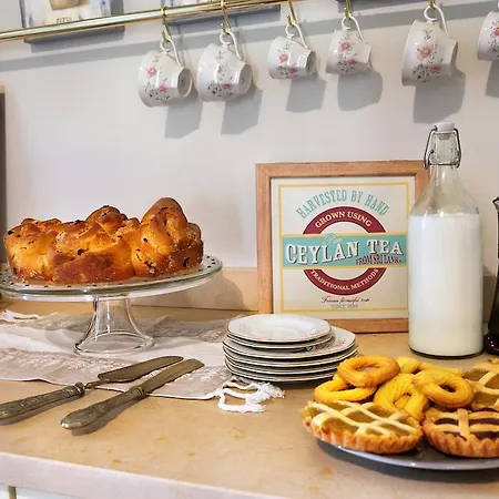 La Casa Di Alessio Bed & Breakfast *
